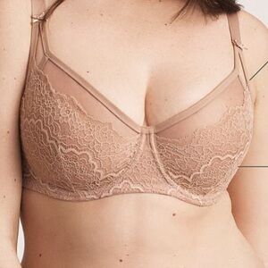 Victoria's Secret Dream Angels Beige Minimizer Lace Bra